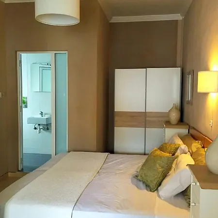 Private With En-suite Close To Valletta Hamrun
